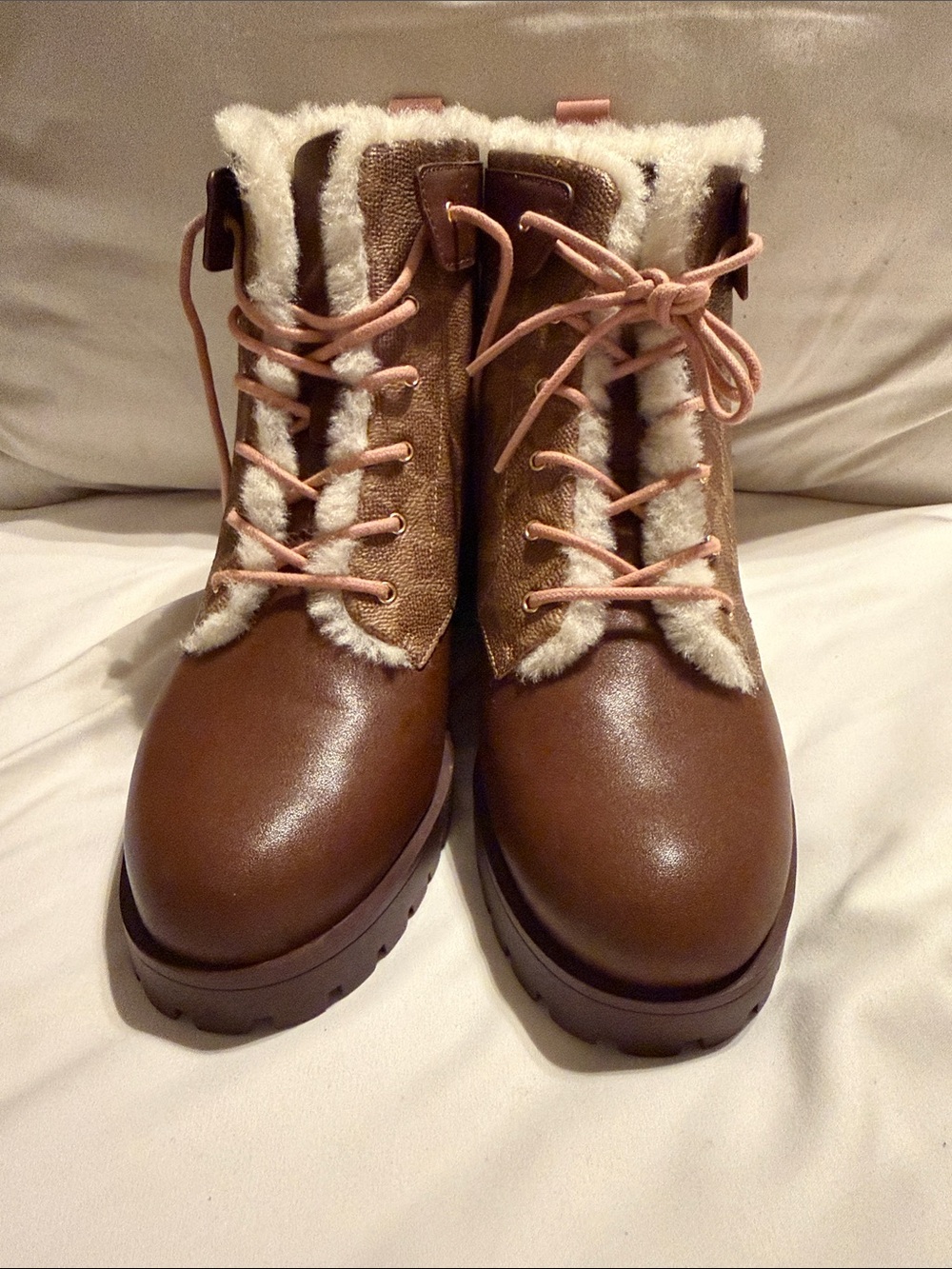 Coach Brown Leather Lace-Up Winter Boots with Cream Faux-Fur Trim